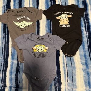 Star Wars Baby Yoda Bodysuit Set - Gray, Black, Purple